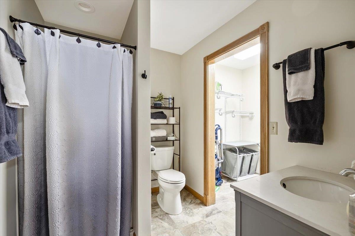 St. Albans Town, Vermont, 05478, United States, 4 Bedrooms Bedrooms, ,2 BathroomsBathrooms,Residential,For Sale,2022571