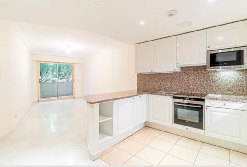 Monaco, 98000, MC, 1 Bedroom Bedrooms, ,2 BathroomsBathrooms,Residential,For Sale,1938915