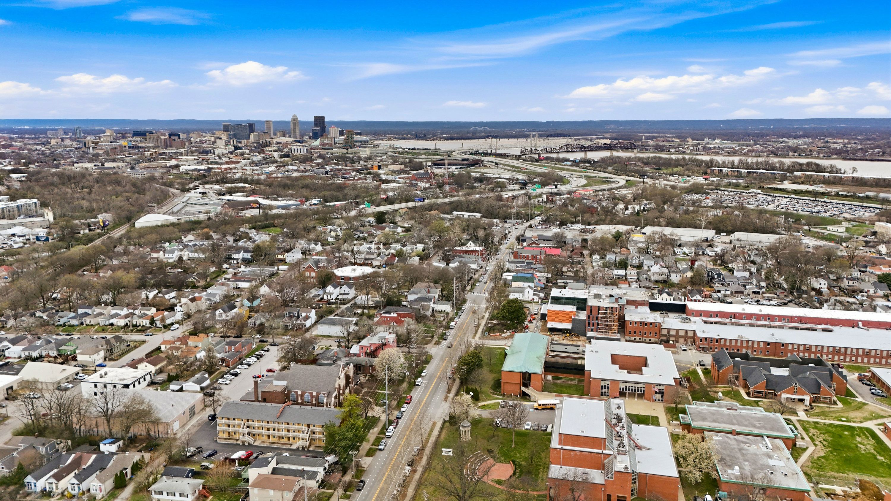 2011 Frankfort Avenue 303, Louisville, KY 40206 - 物件實景