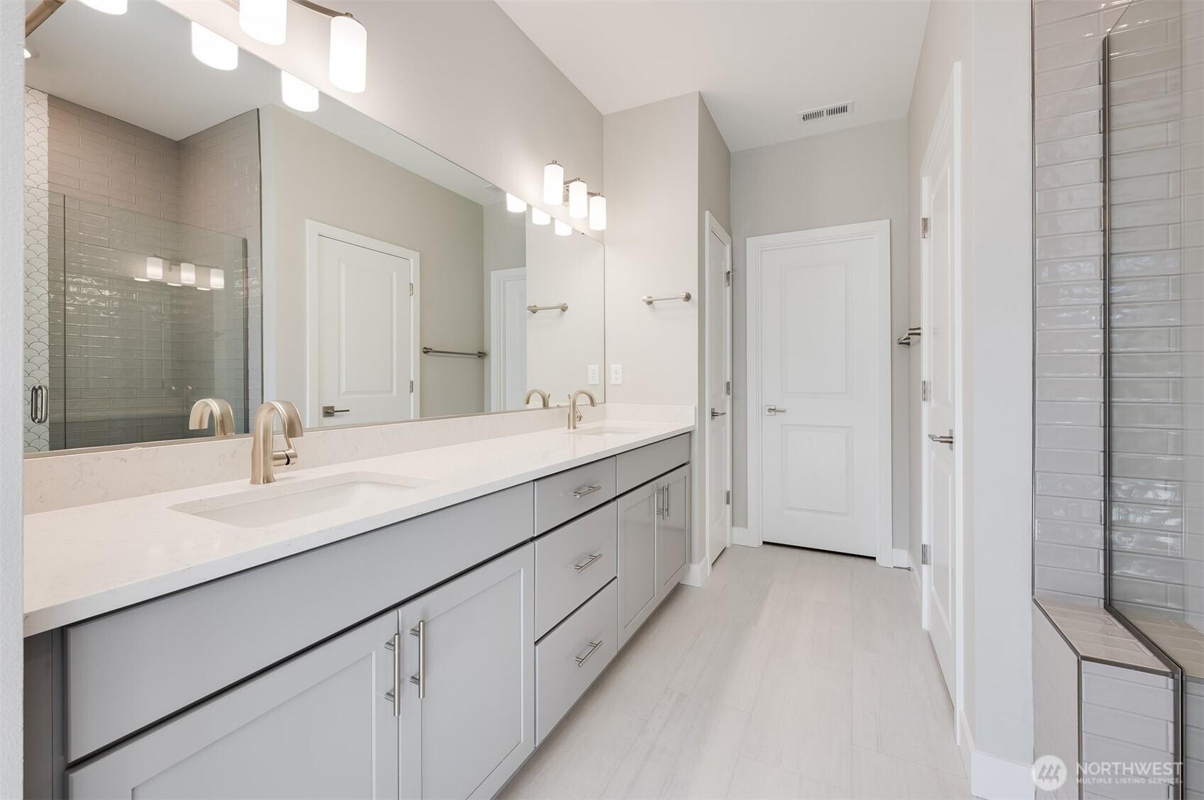BLACK DIAMOND, Washington, 98010, United States, 2 Bedrooms Bedrooms, ,1 BathroomBathrooms,Residential,For Sale,1892917