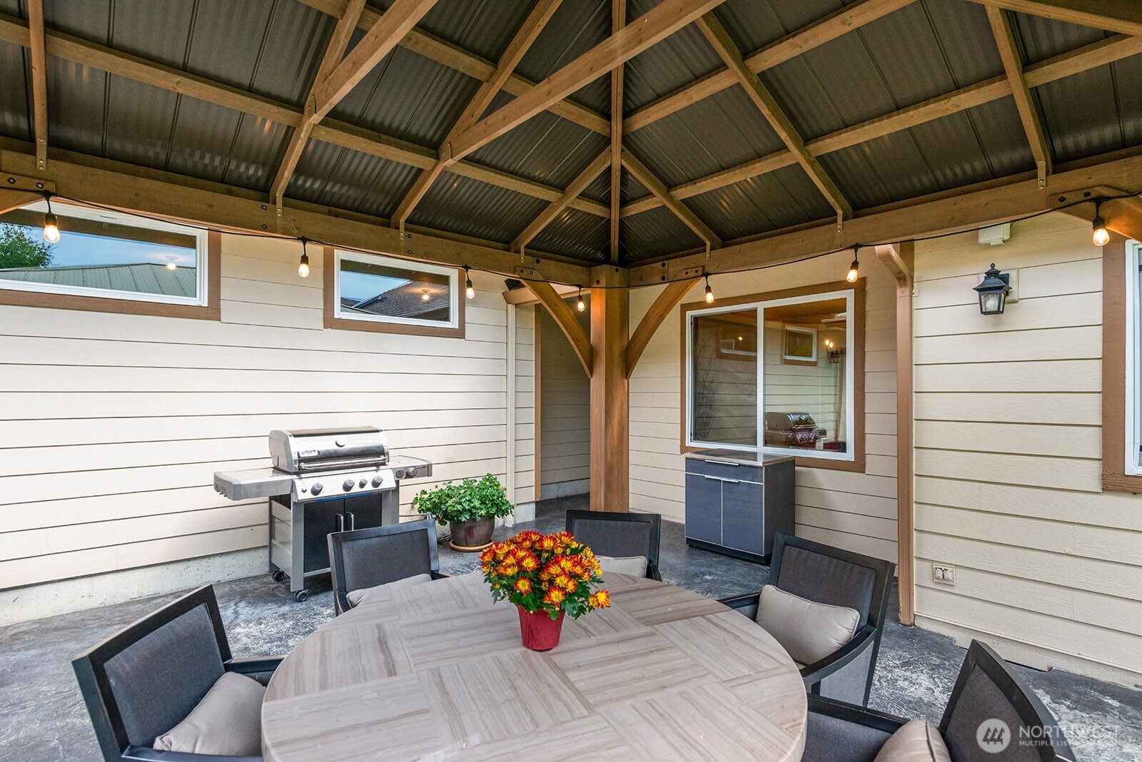 Puyallup, Washington, 98374, United States, 4 Bedrooms Bedrooms, ,3 BathroomsBathrooms,Residential,For Sale,1949805