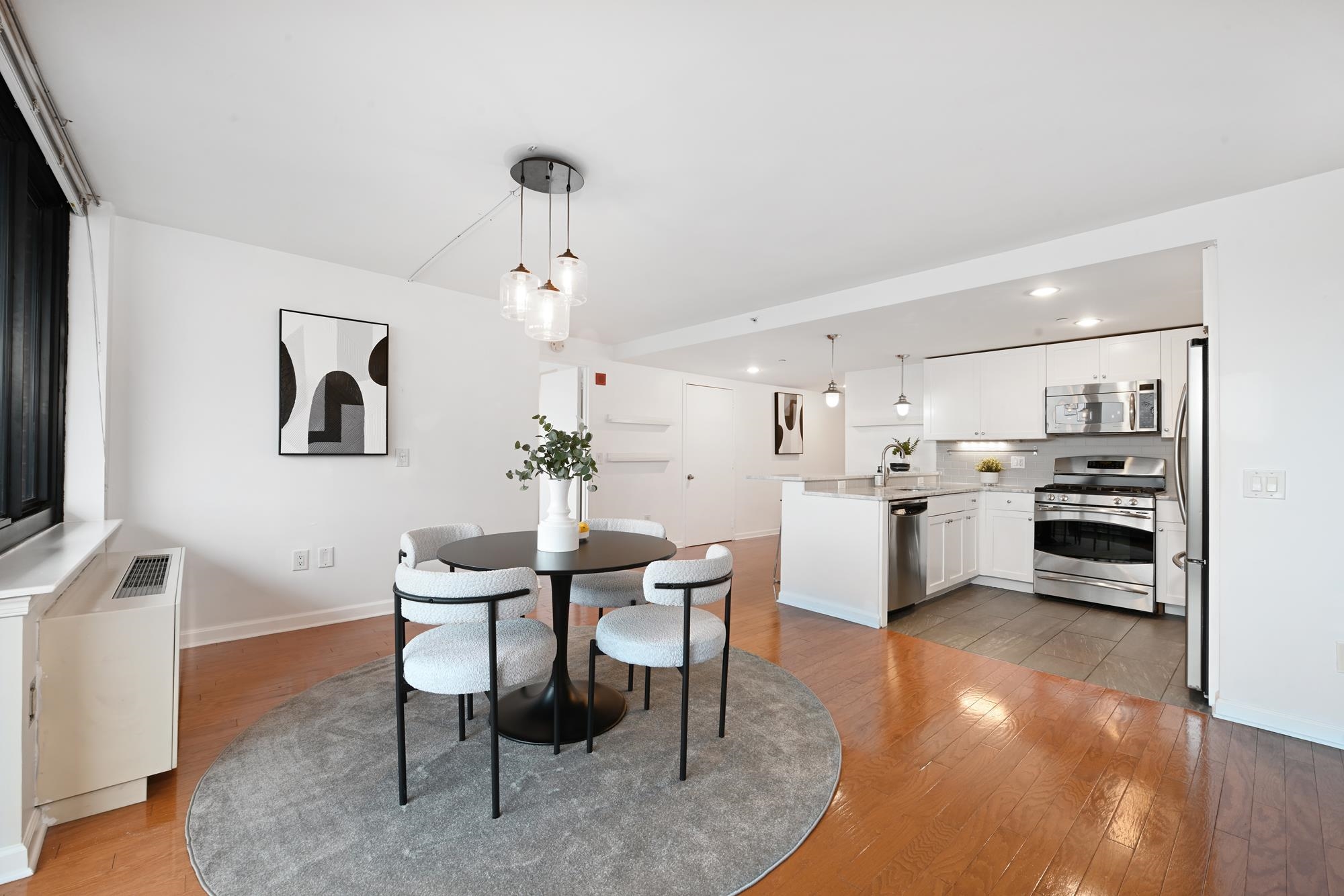 Jersey City, New Jersey, 07310, United States, 2 Bedrooms Bedrooms, ,2 BathroomsBathrooms,Residential,For Sale,1925571