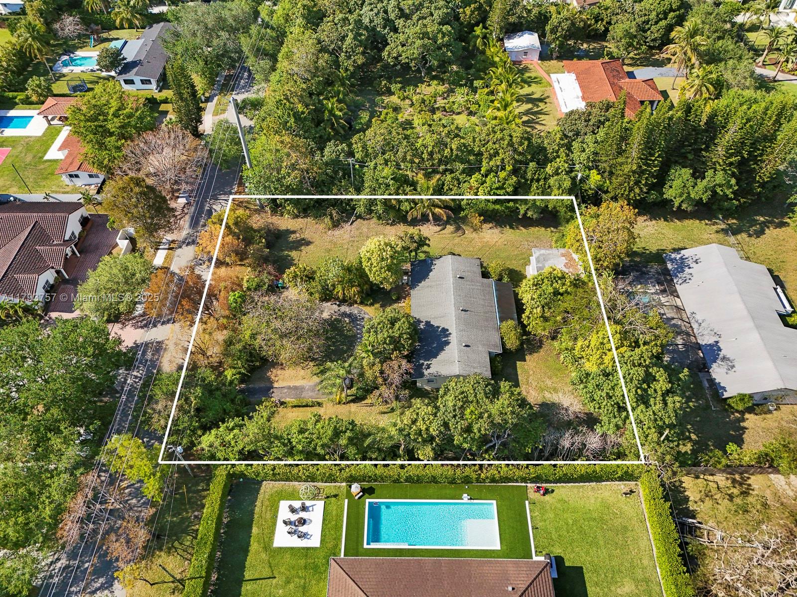 Pinecrest, Florida, 33156, United States, 4 Bedrooms Bedrooms, ,2 BathroomsBathrooms,Residential,For Sale,1794651