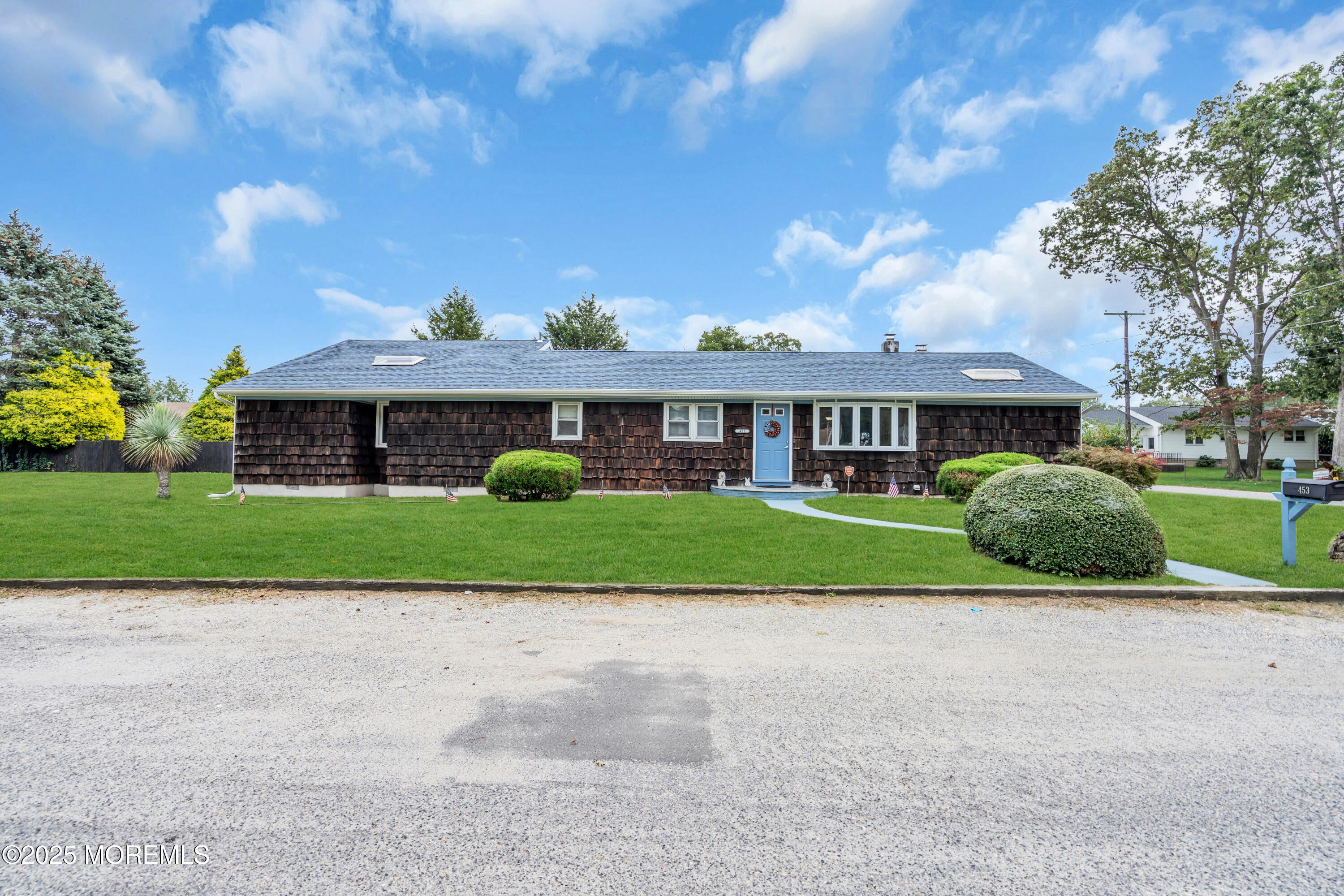 Beachwood, New Jersey, 08722, United States, 4 Bedrooms Bedrooms, ,2 BathroomsBathrooms,Residential,For Sale,1974168