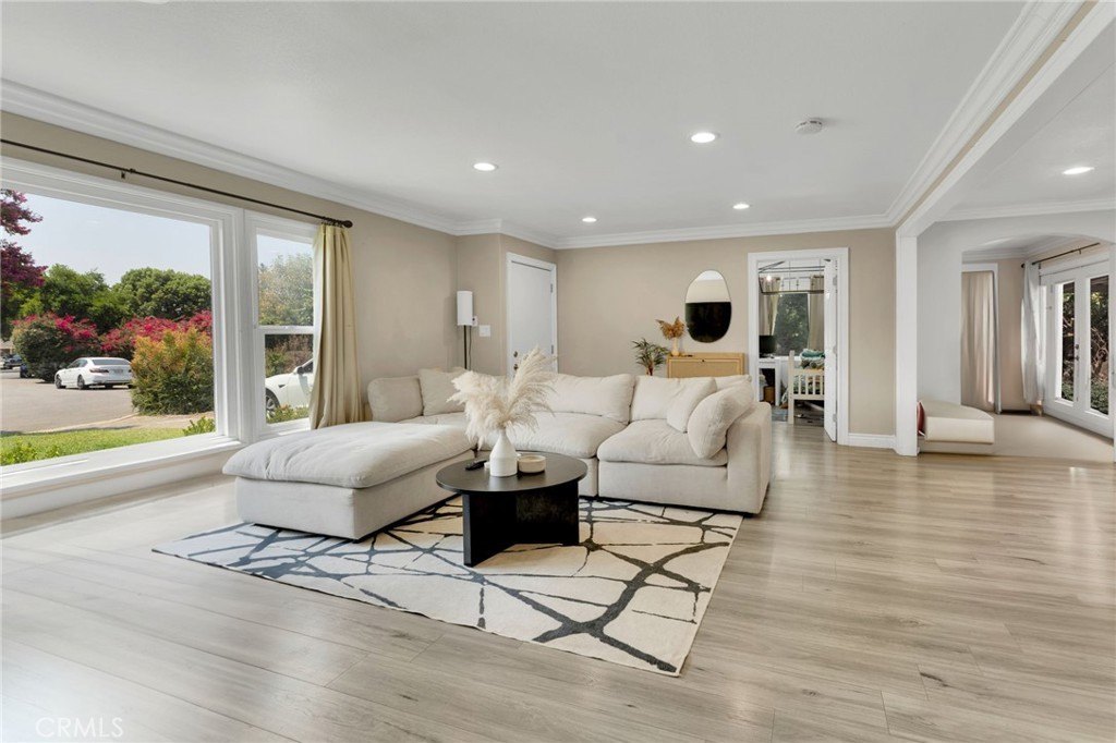 Glendora, California, 91741, United States, 3 Bedrooms Bedrooms, ,1 BathroomBathrooms,Residential,For Sale,1920323