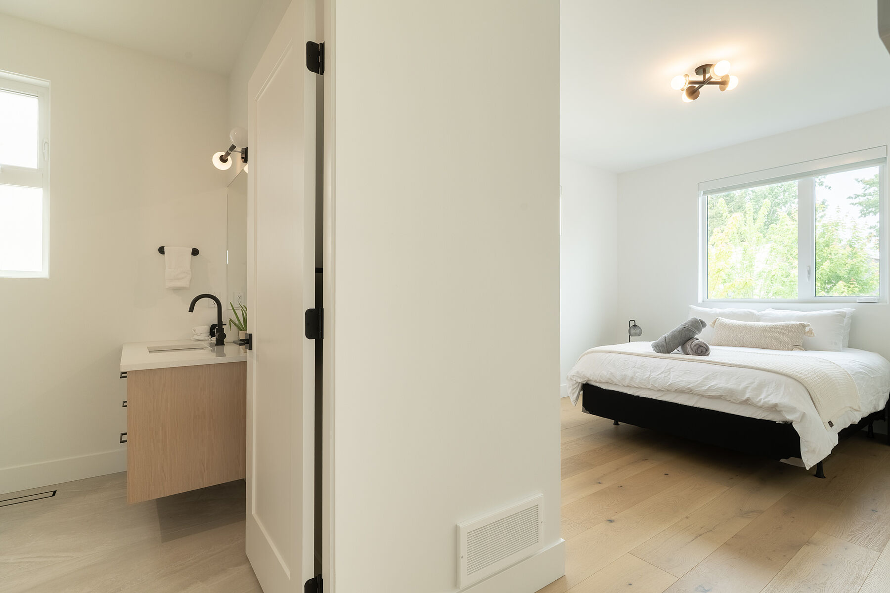  Luxury on the Abbott Corridor - 物件實景