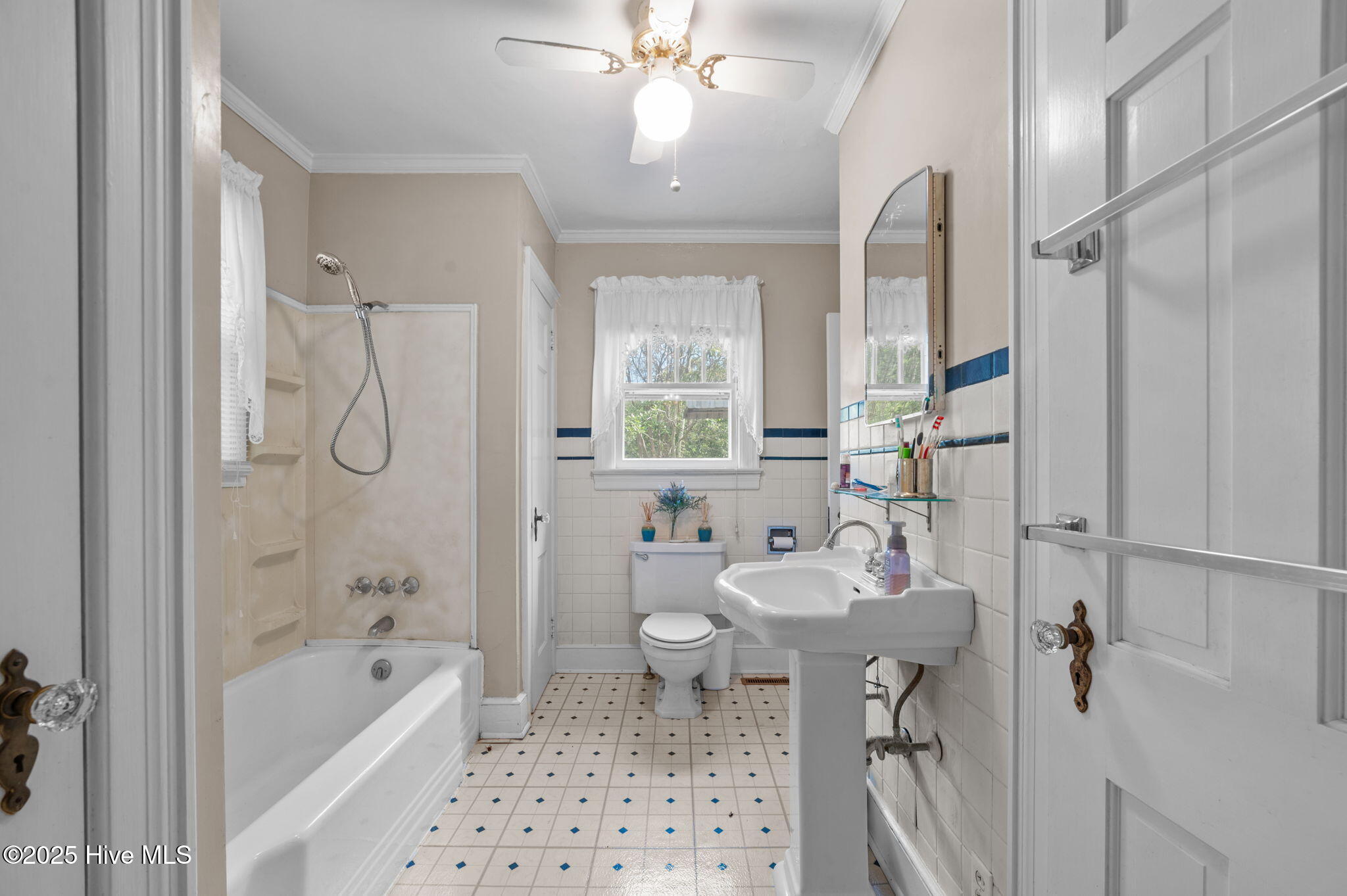 Bath, North Carolina, 27808, United States, 3 Bedrooms Bedrooms, ,2 BathroomsBathrooms,Residential,For Sale,1954938