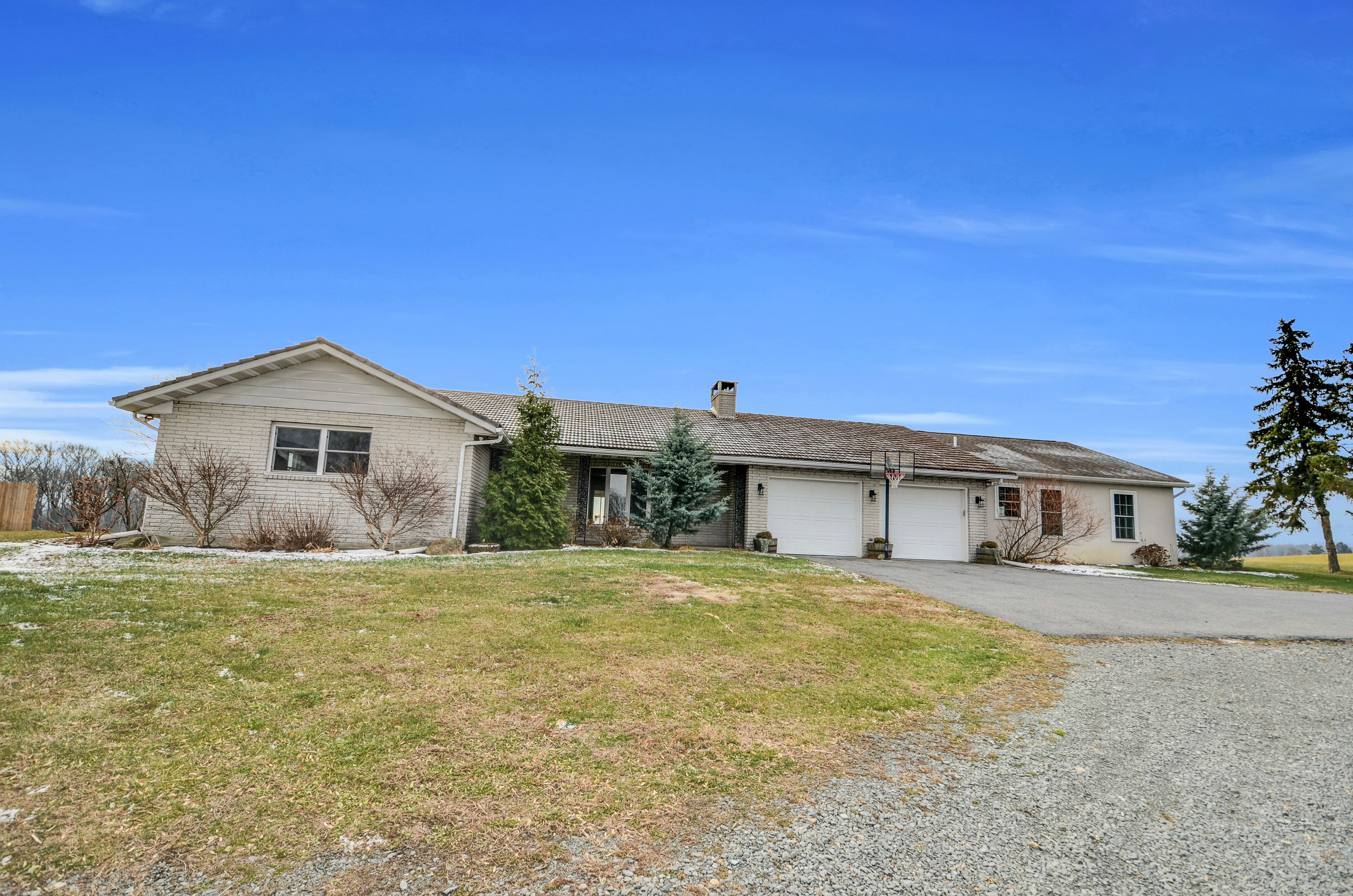 Reading, Pennsylvania, 19606, United States, 4 Bedrooms Bedrooms, ,3 BathroomsBathrooms,Residential,For Sale,1979384