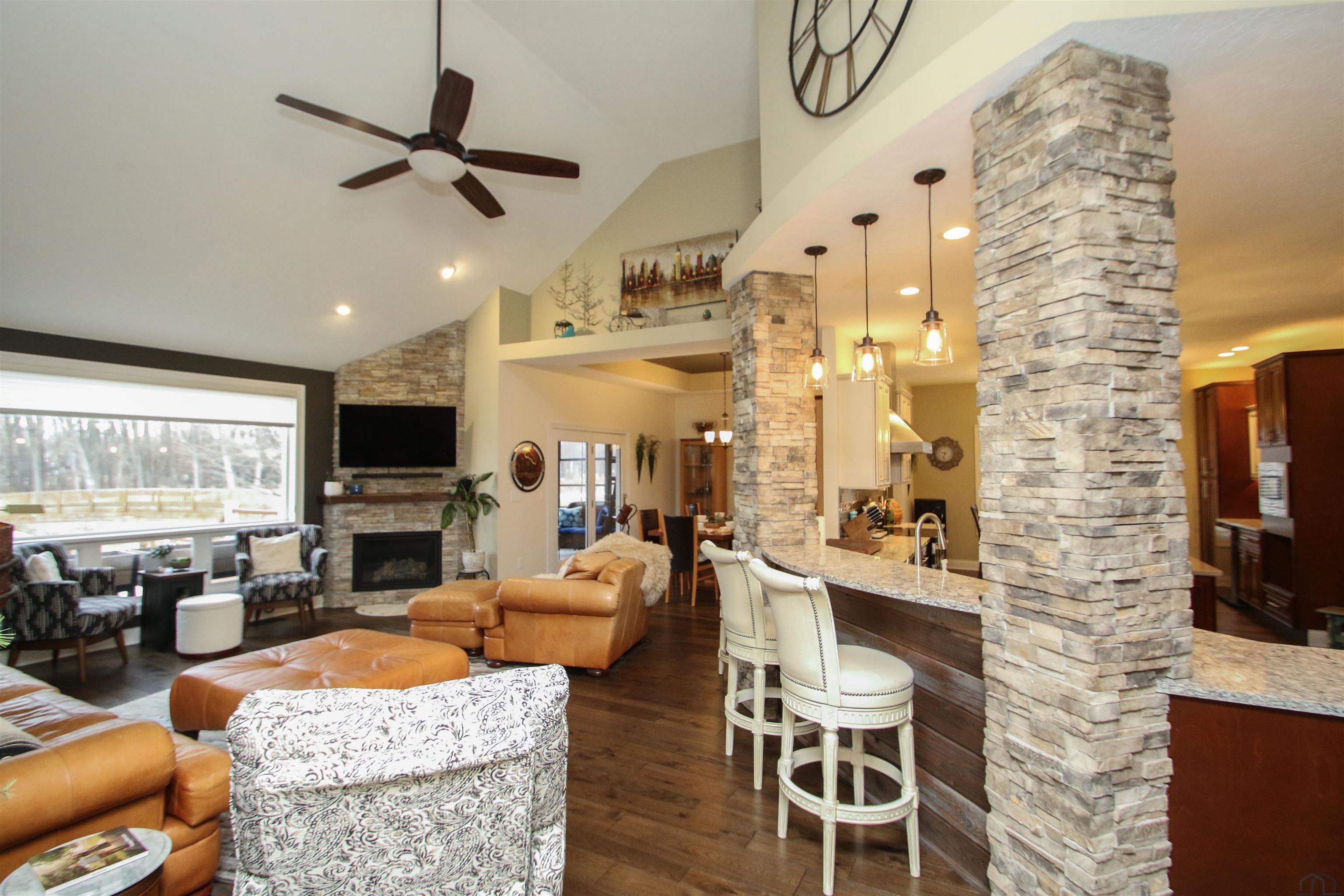 Dakota Dunes, South Dakota, 57049, United States, 3 Bedrooms Bedrooms, ,3 BathroomsBathrooms,Residential,For Sale,2015329