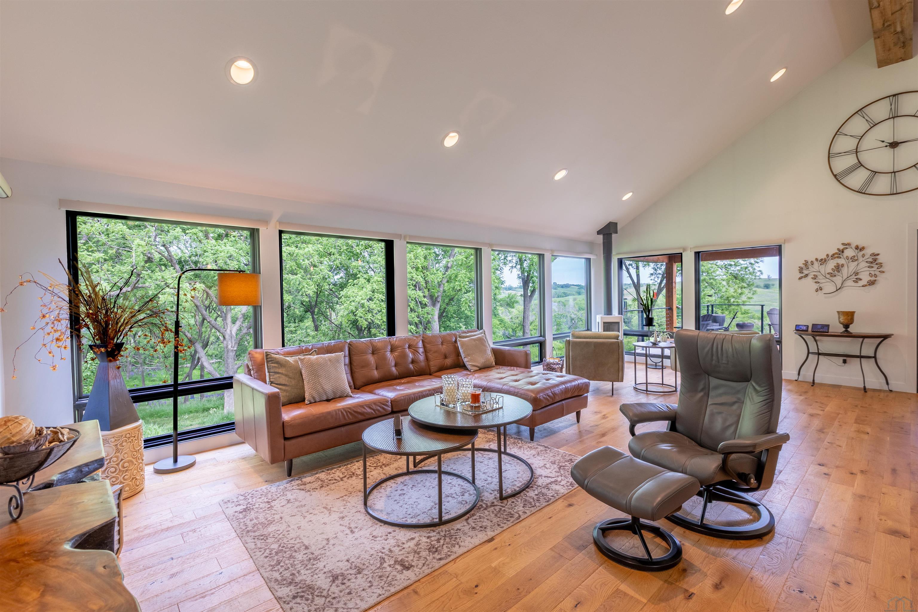 Sioux City, Iowa, 51108, United States, 4 Bedrooms Bedrooms, ,3 BathroomsBathrooms,Residential,For Sale,2048927