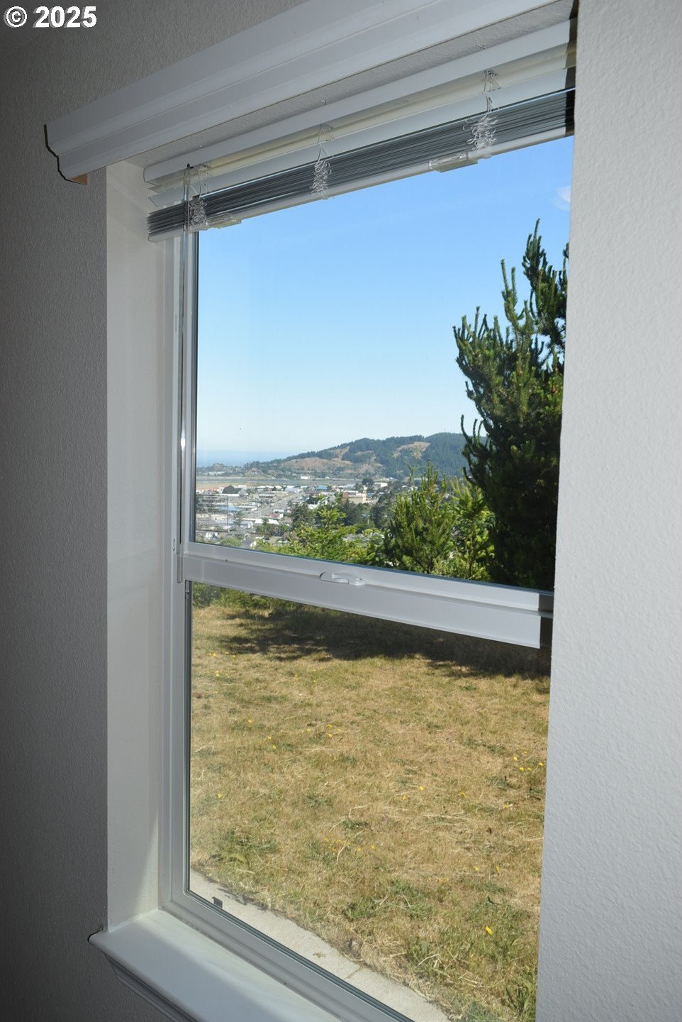 Gold Beach, Oregon, 97444, United States, 3 Bedrooms Bedrooms, ,2 BathroomsBathrooms,Residential,For Sale,1983630