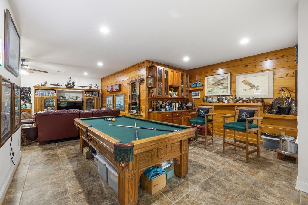 Blairsville, Georgia, 30512, United States, 3 Bedrooms Bedrooms, ,4 BathroomsBathrooms,Residential,For Sale,1895292