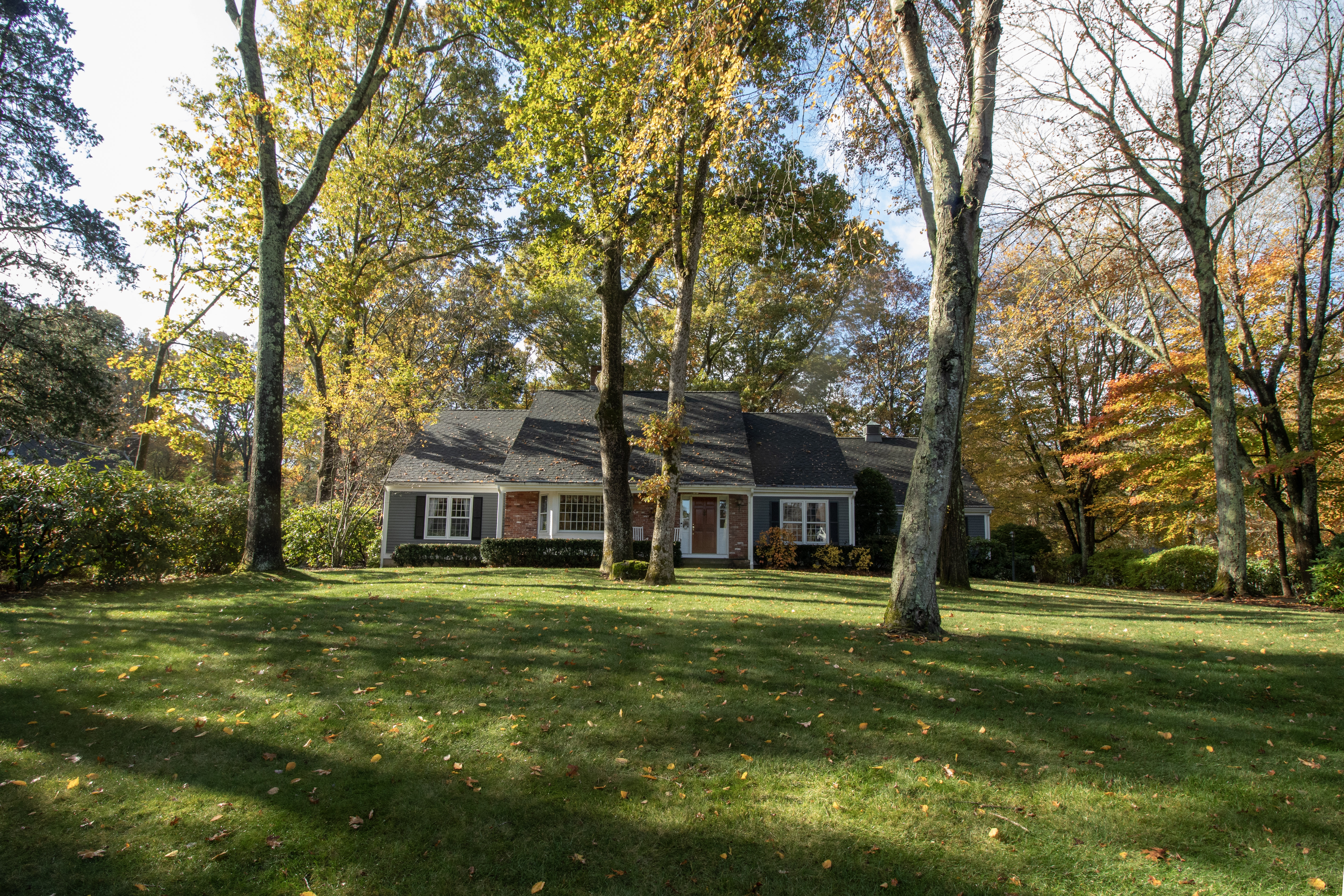 71 Madison Springs Dr, Madison, CT 06443