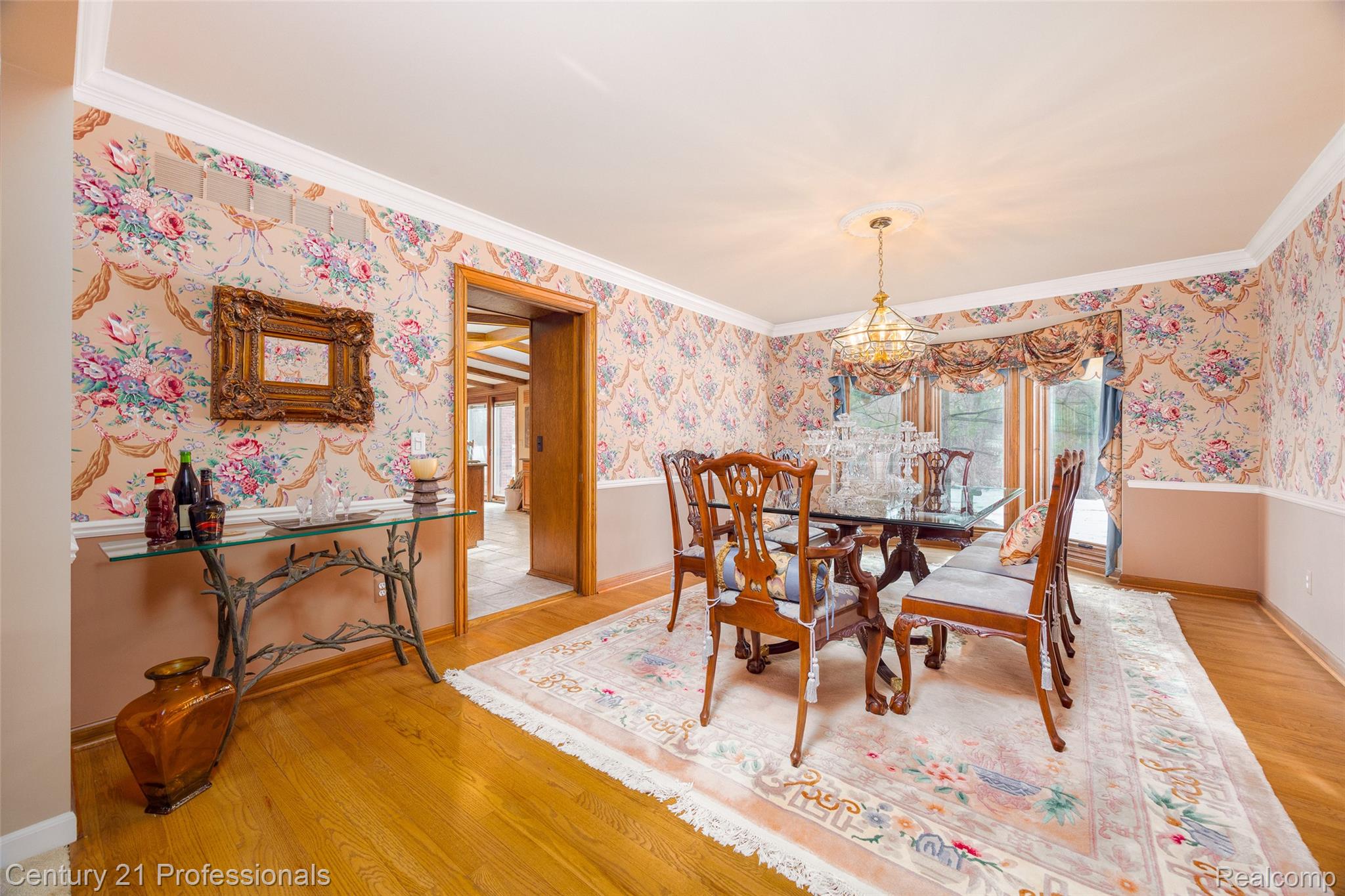 Rochester, Michigan, 48306, United States, 4 Bedrooms Bedrooms, ,3 BathroomsBathrooms,Residential,For Sale,1980039