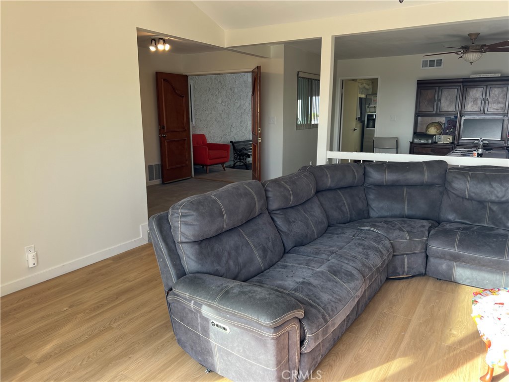 Sylmar, California, 91342, United States, 3 Bedrooms Bedrooms, ,2 BathroomsBathrooms,Residential,For Sale,2001520