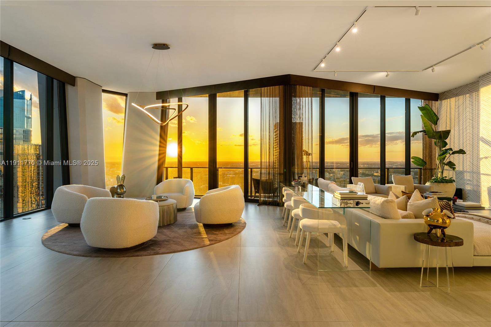 Miami, Florida, 33132, United States, 6 Bedrooms Bedrooms, ,7 BathroomsBathrooms,Residential,For Sale,1991375