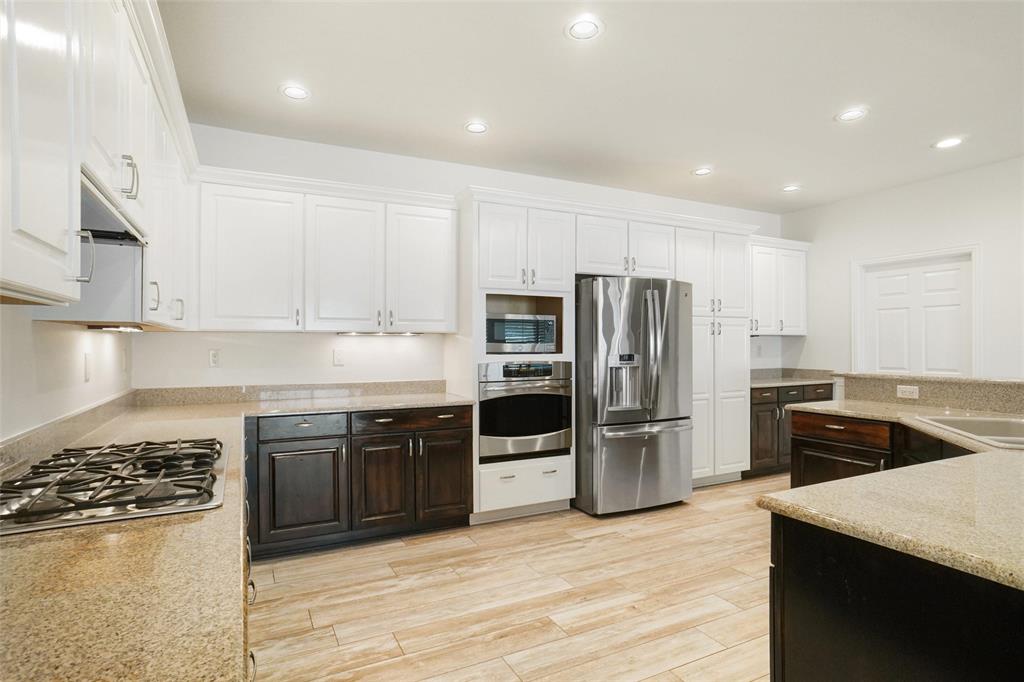 Denton, Texas, 76207, United States, 2 Bedrooms Bedrooms, ,3 BathroomsBathrooms,Residential,For Sale,1981662