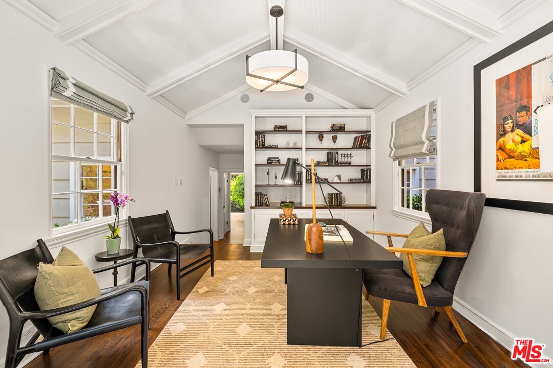 Los Angeles, California, 90046, United States, 3 Bedrooms Bedrooms, ,3 BathroomsBathrooms,Residential,For Sale,1906693