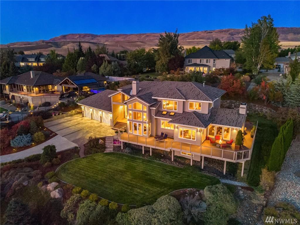 2467 Twin Peaks View, East Wenatchee, Washington, 98802, United States, 4 Bedrooms Bedrooms, ,3 BathroomsBathrooms,Residential,For Sale,2467 Twin Peaks View,1435324