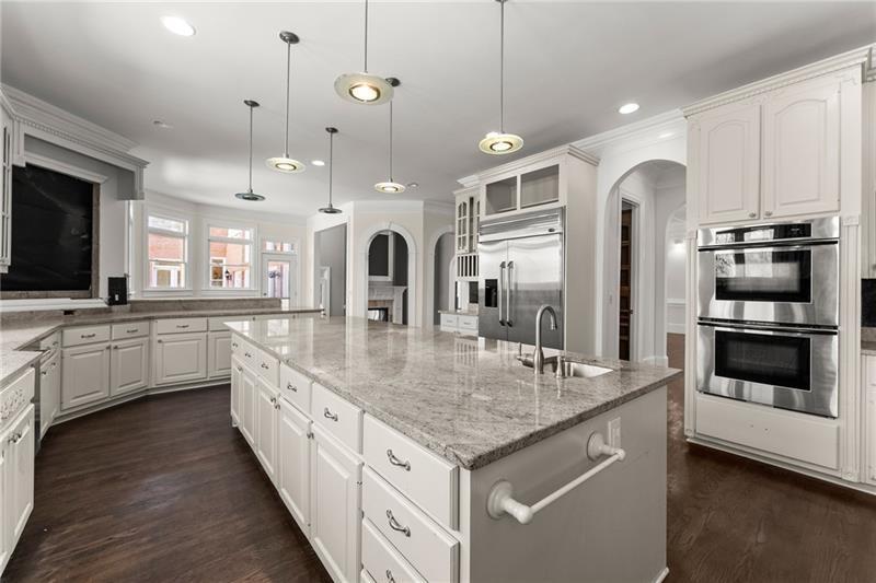 Alpharetta, Georgia, 30005, United States, 10 Bedrooms Bedrooms, ,13 BathroomsBathrooms,Residential,For Sale,1973838