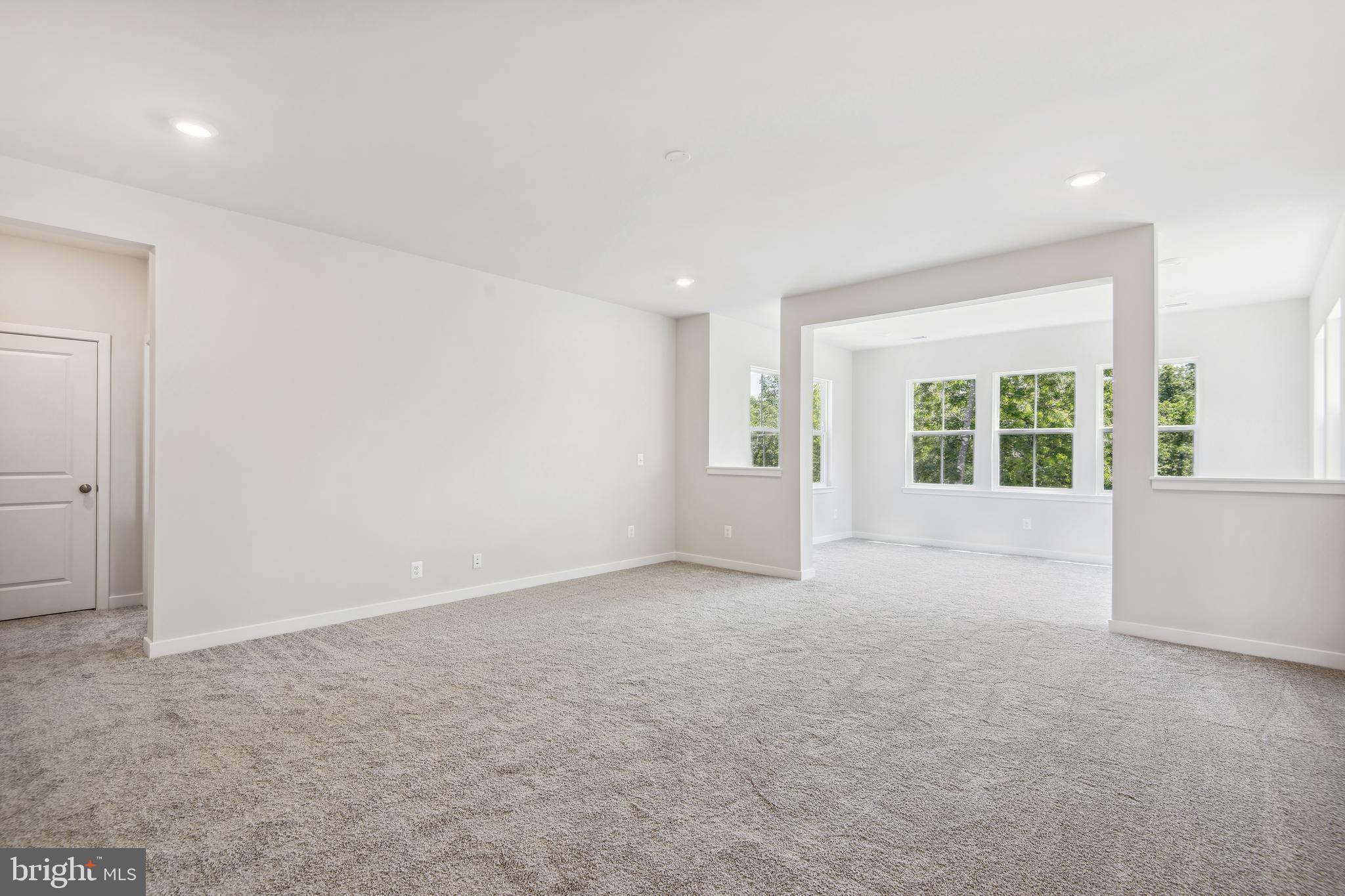 Jeffersonton, Virginia, 22724, United States, 5 Bedrooms Bedrooms, ,6 BathroomsBathrooms,Residential,For Sale,1975660