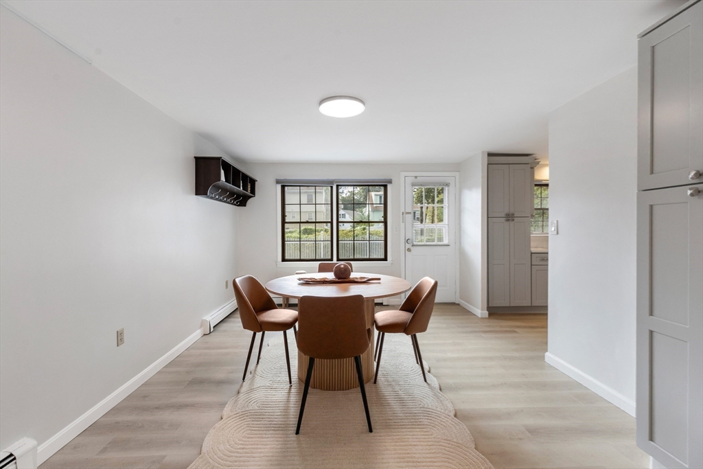 Malden, Massachusetts, 02148, United States, 2 Bedrooms Bedrooms, ,2 BathroomsBathrooms,Residential,For Sale,1974371