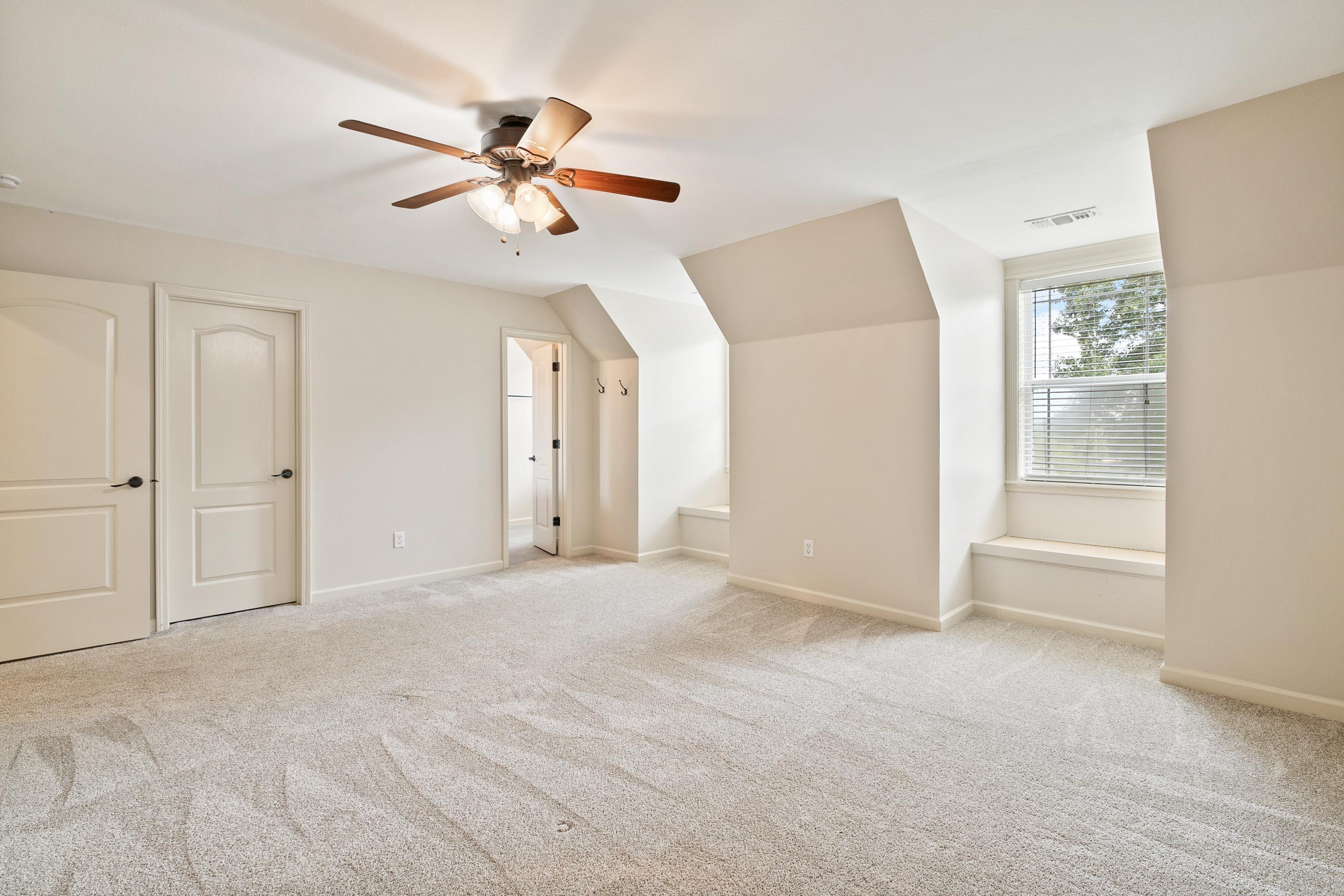 Benton, Arkansas, 72019, United States, 4 Bedrooms Bedrooms, ,4 BathroomsBathrooms,Residential,For Sale,2048594