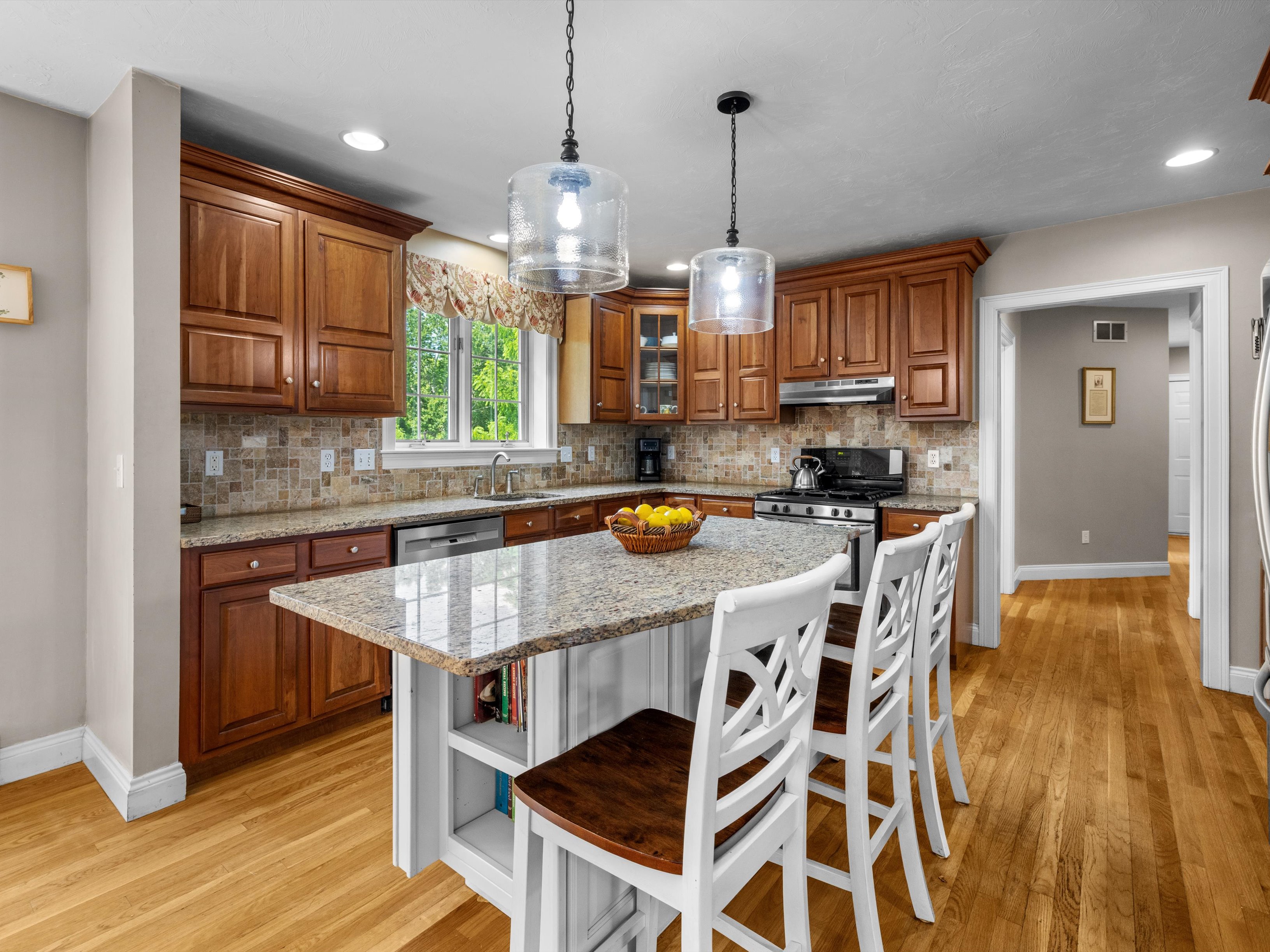  6 Warburton Lane, Westborough, MA 01581 - 物件實景