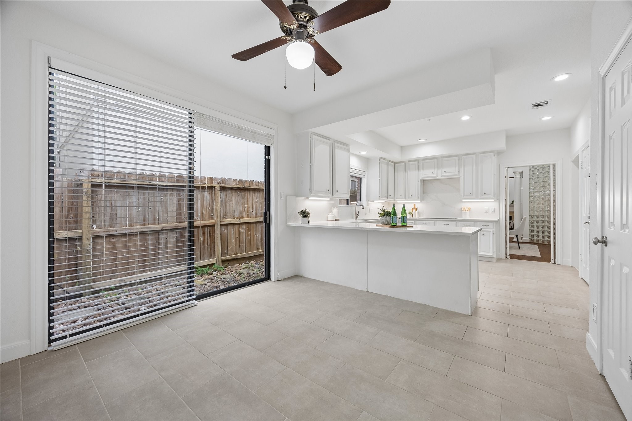  2214 Nantucket Drive D - 物件實景