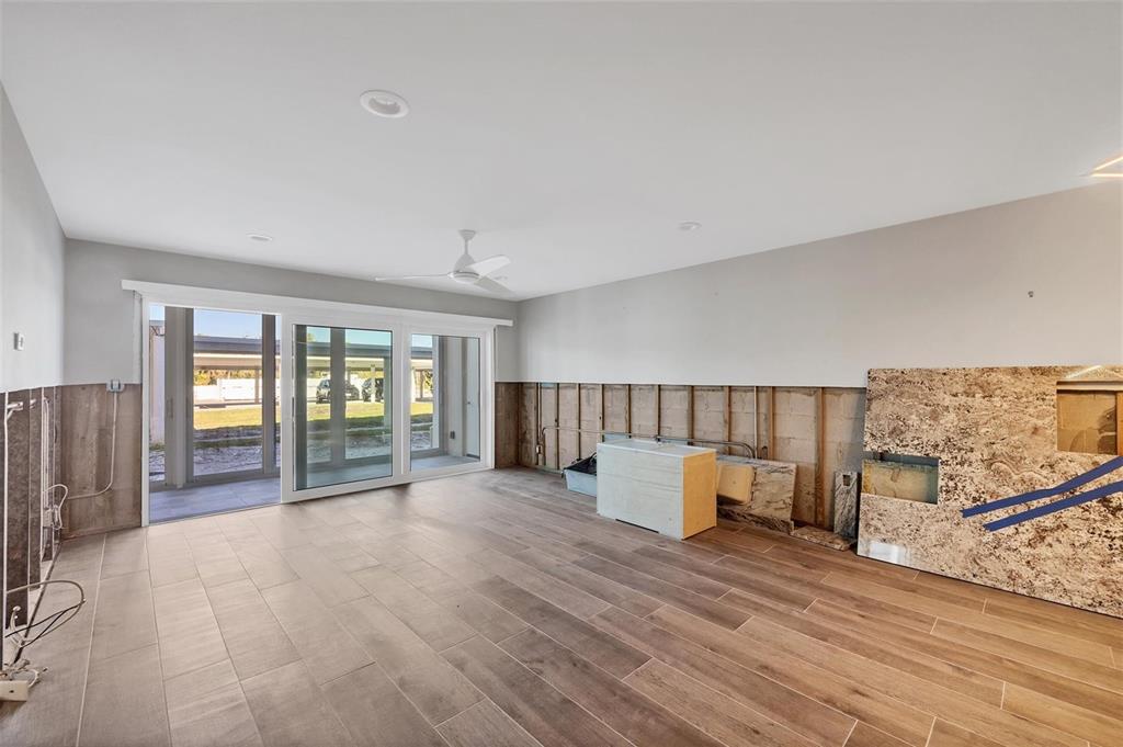Sarasota, Florida, 34236, United States, 2 Bedrooms Bedrooms, ,2 BathroomsBathrooms,Residential,For Sale,1743454