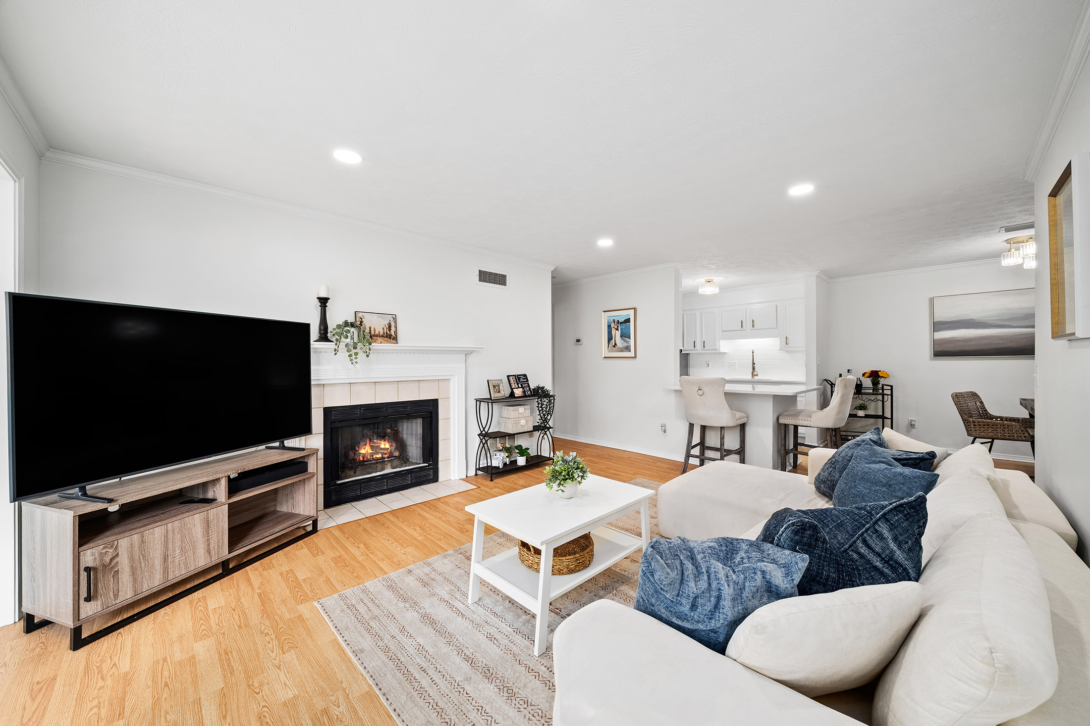  Perfectly Positioned Between the Charm of Downtown Roswell and Sandy Springs - 物件實景