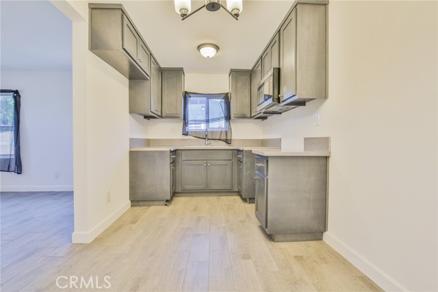 Los Angeles, California, 90061, United States, 2 Bedrooms Bedrooms, ,2 BathroomsBathrooms,Residential,For Sale,2000057