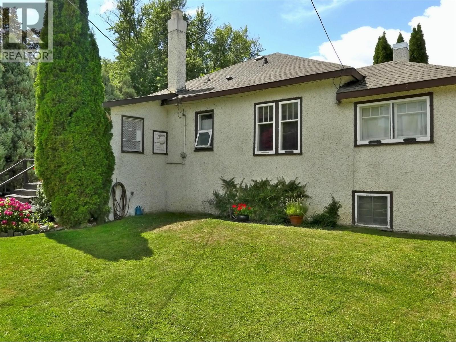 KELOWNA, British Columbia, V1Y 1A7, CA, 2 Bedrooms Bedrooms, ,1 BathroomBathrooms,Residential,For Sale,1949205