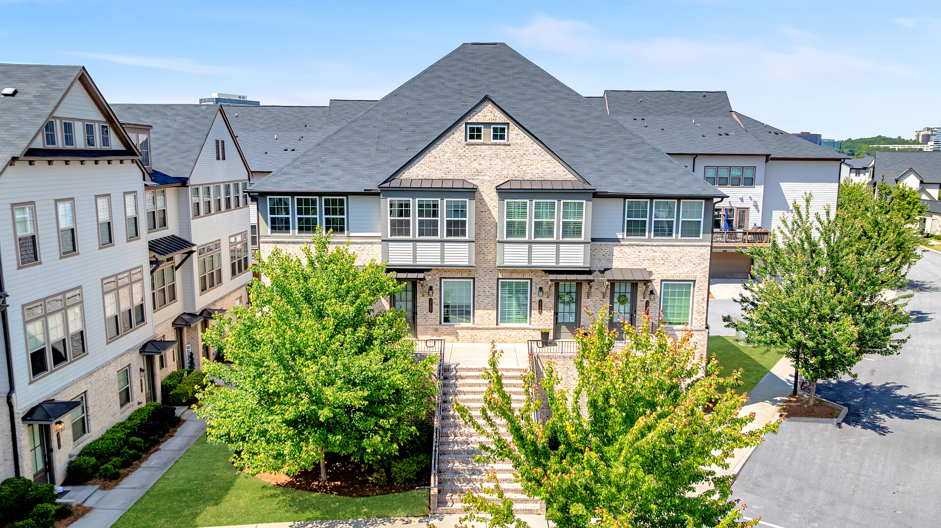  Beautifully Upgraded End Unit Townhome in the Heart of Vinings - 物件實景