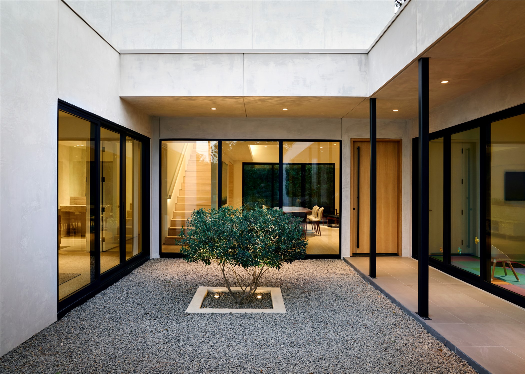  8327 Hunters Creek Drive - 物件實景