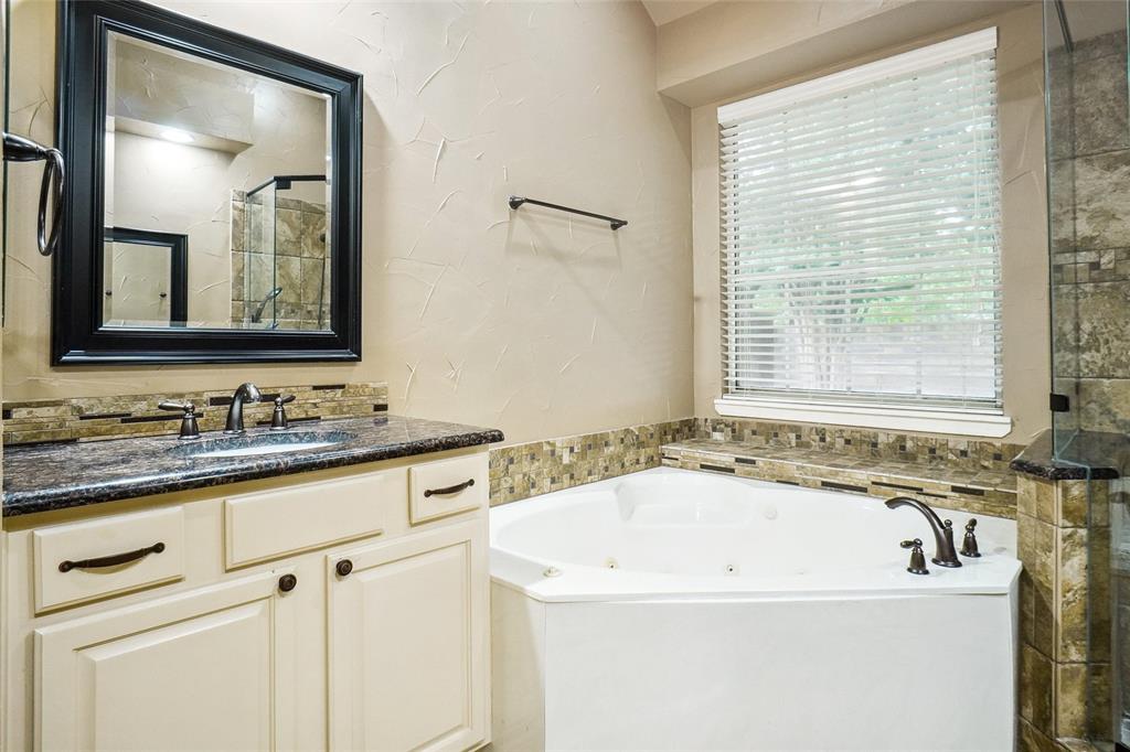 Flower Mound, Texas, 75022, United States, 5 Bedrooms Bedrooms, ,4 BathroomsBathrooms,Residential,For Sale,1836175