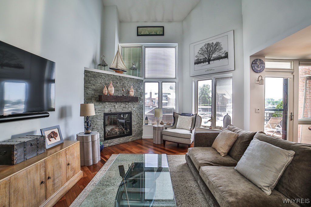 Buffalo, New York, 14202, United States, 3 Bedrooms Bedrooms, ,3 BathroomsBathrooms,Residential,For Sale,1976135