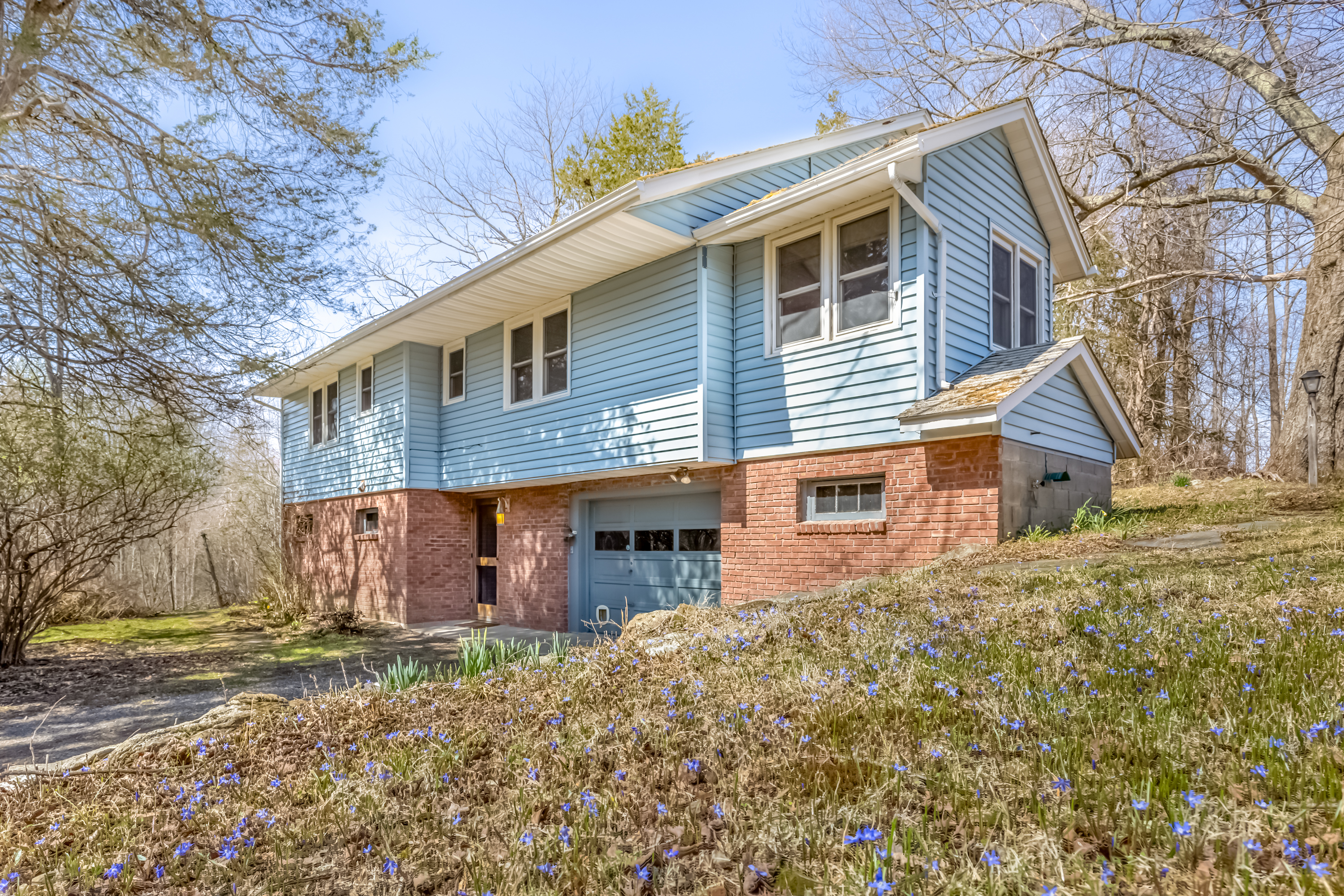 70 School Hill Road, High Falls, NY 12440 