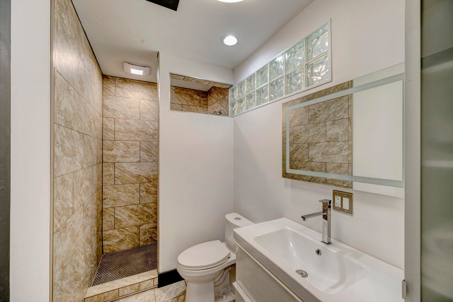 Big Horn, Wyoming, 82833, United States, 3 Bedrooms Bedrooms, ,4 BathroomsBathrooms,Residential,For Sale,1981242