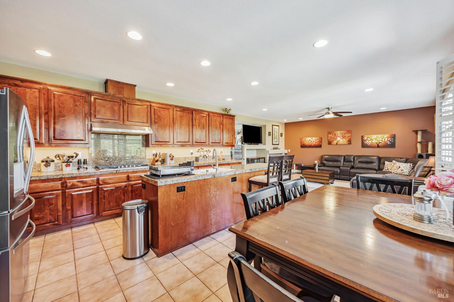 Windsor, California, 95492, United States, 4 Bedrooms Bedrooms, ,3 BathroomsBathrooms,Residential,For Sale,1942118