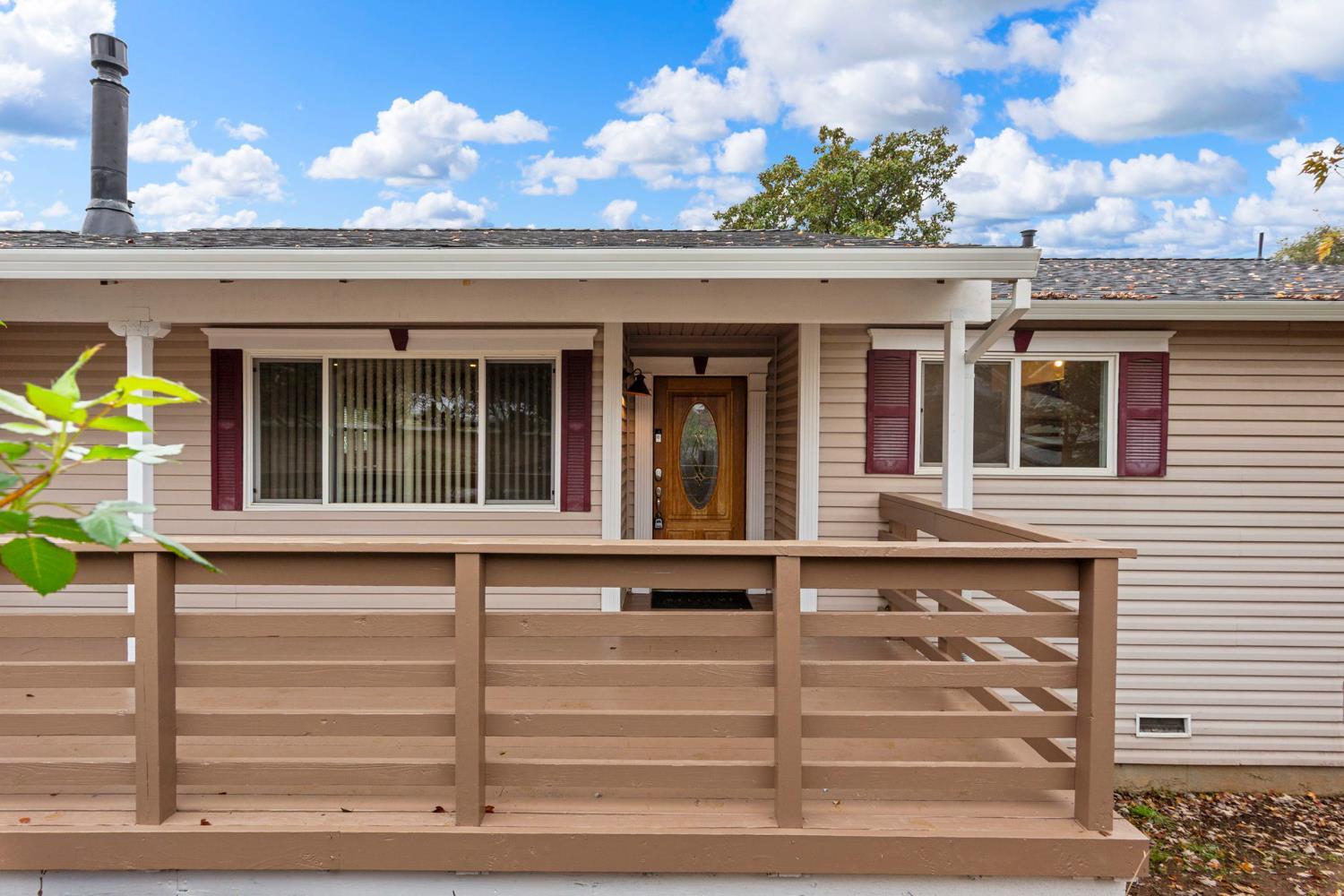 Auburn, California, 95603, United States, 3 Bedrooms Bedrooms, ,2 BathroomsBathrooms,Residential,For Sale,1998771