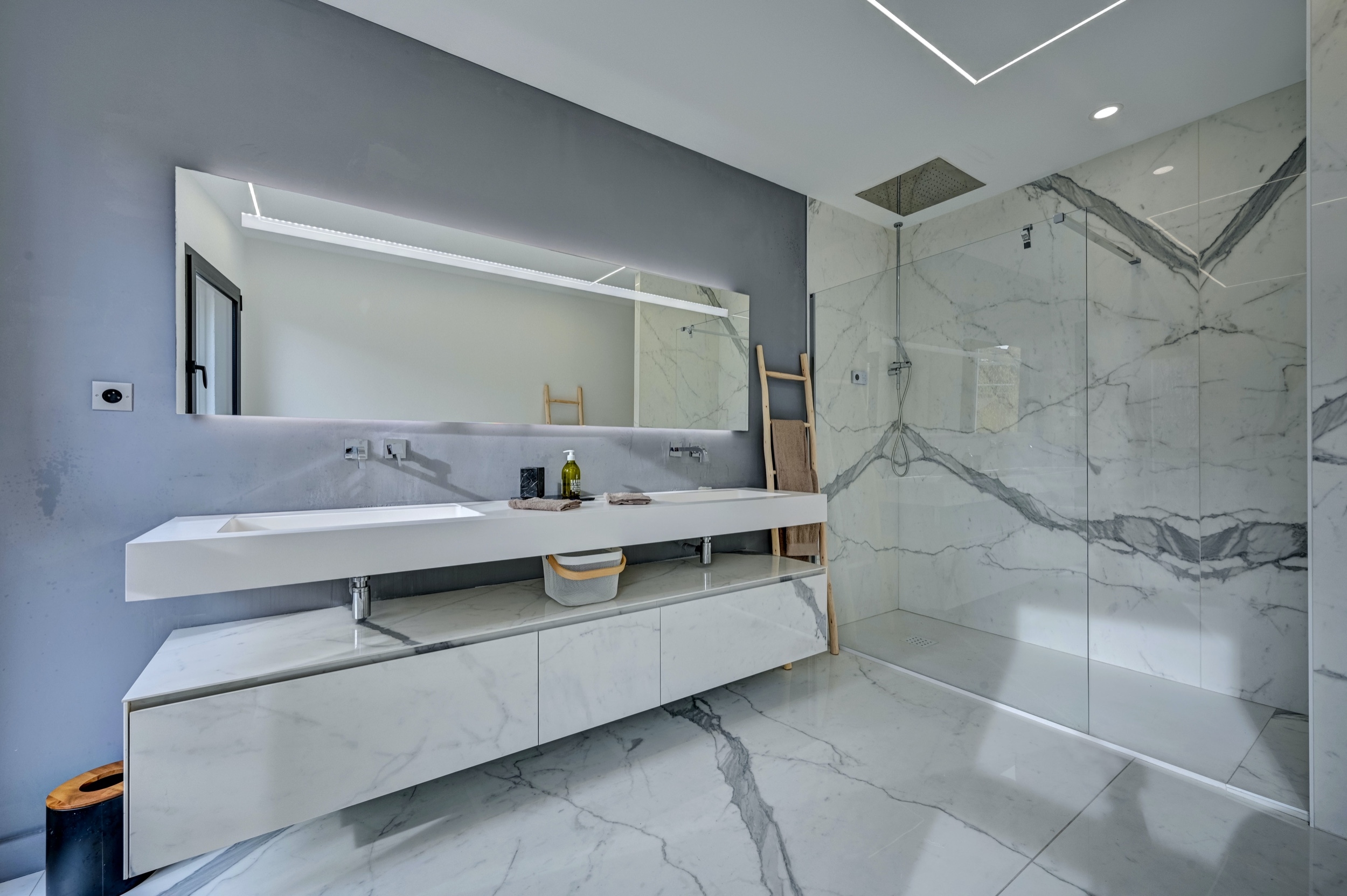  Aix-en-Provence — Contemporary House with Pool, Garden and Parking within Walki… - 物件實景