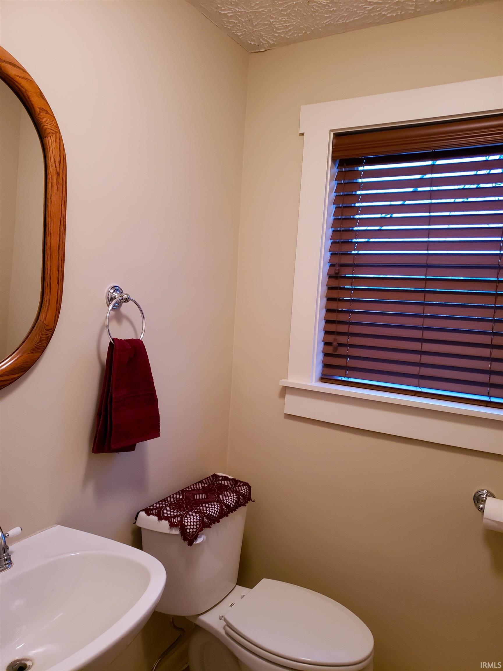 Bloomington, Indiana, 47408, United States, 2 Bedrooms Bedrooms, ,5 BathroomsBathrooms,Residential,For Sale,2009264