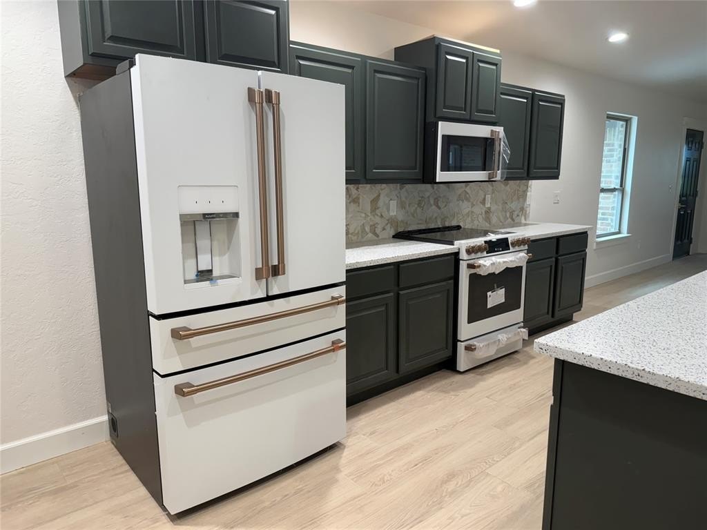 Altus, Oklahoma, 73521, United States, 4 Bedrooms Bedrooms, ,3 BathroomsBathrooms,Residential,For Sale,1980634