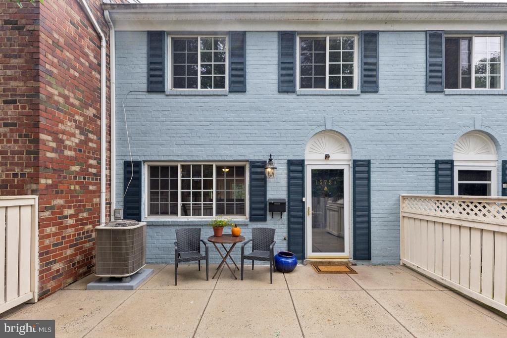 Alexandria, Virginia, 22304, United States, 3 Bedrooms Bedrooms, ,3 BathroomsBathrooms,Residential,For Sale,1980099