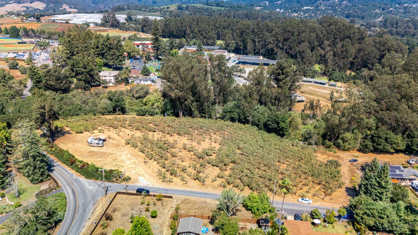 Watsonville, California, 95076, United States, ,Land,For Sale,1942111