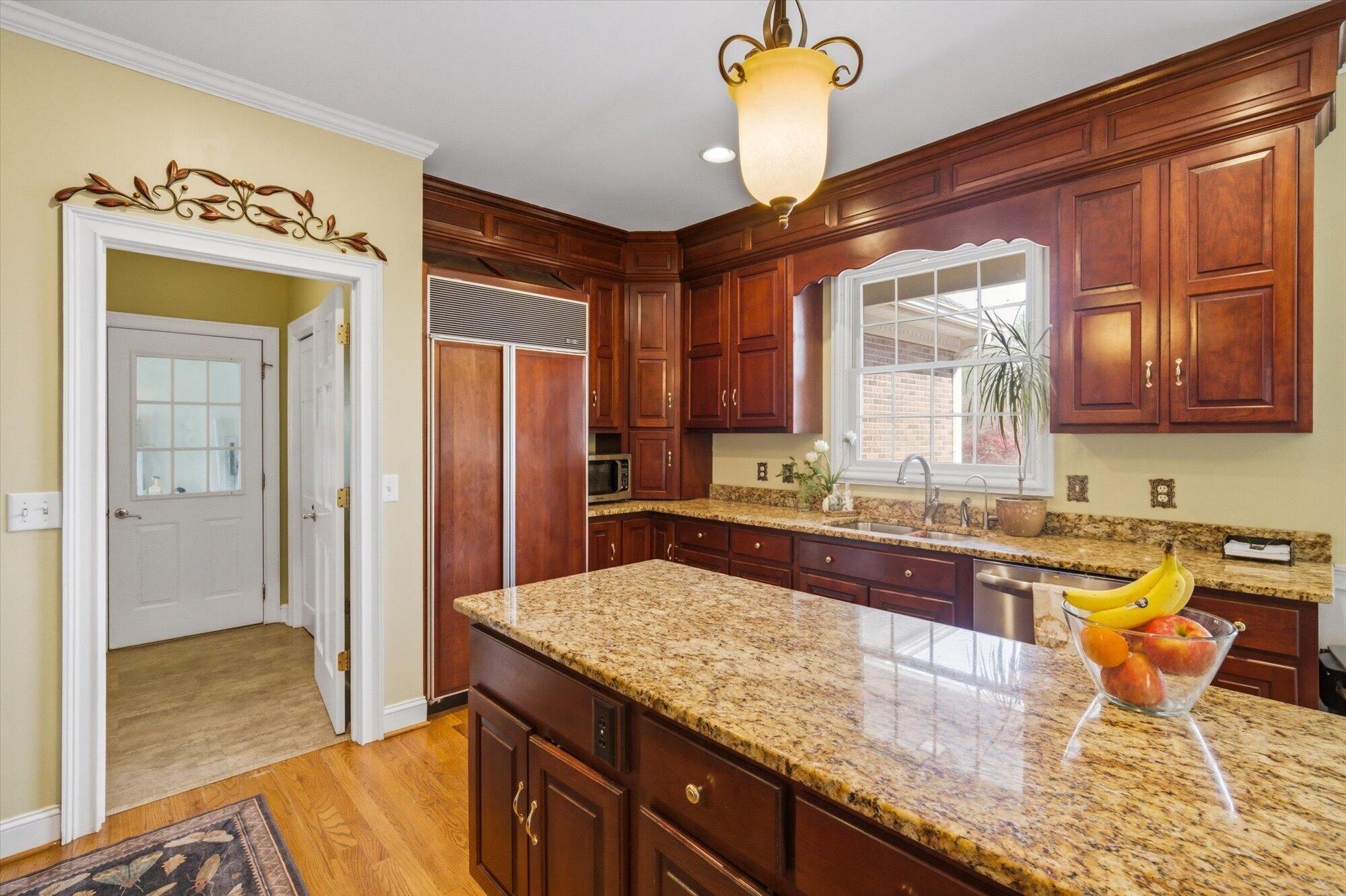 Athens, Tennessee, 37303, United States, 4 Bedrooms Bedrooms, ,4 BathroomsBathrooms,Residential,For Sale,2031458