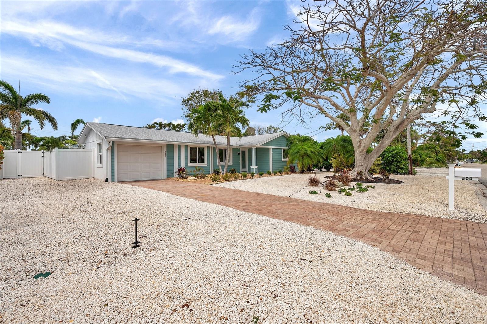HOLMES BEACH, Florida, 34217, United States, 3 Bedrooms Bedrooms, ,2 BathroomsBathrooms,Residential,For Sale,1763244