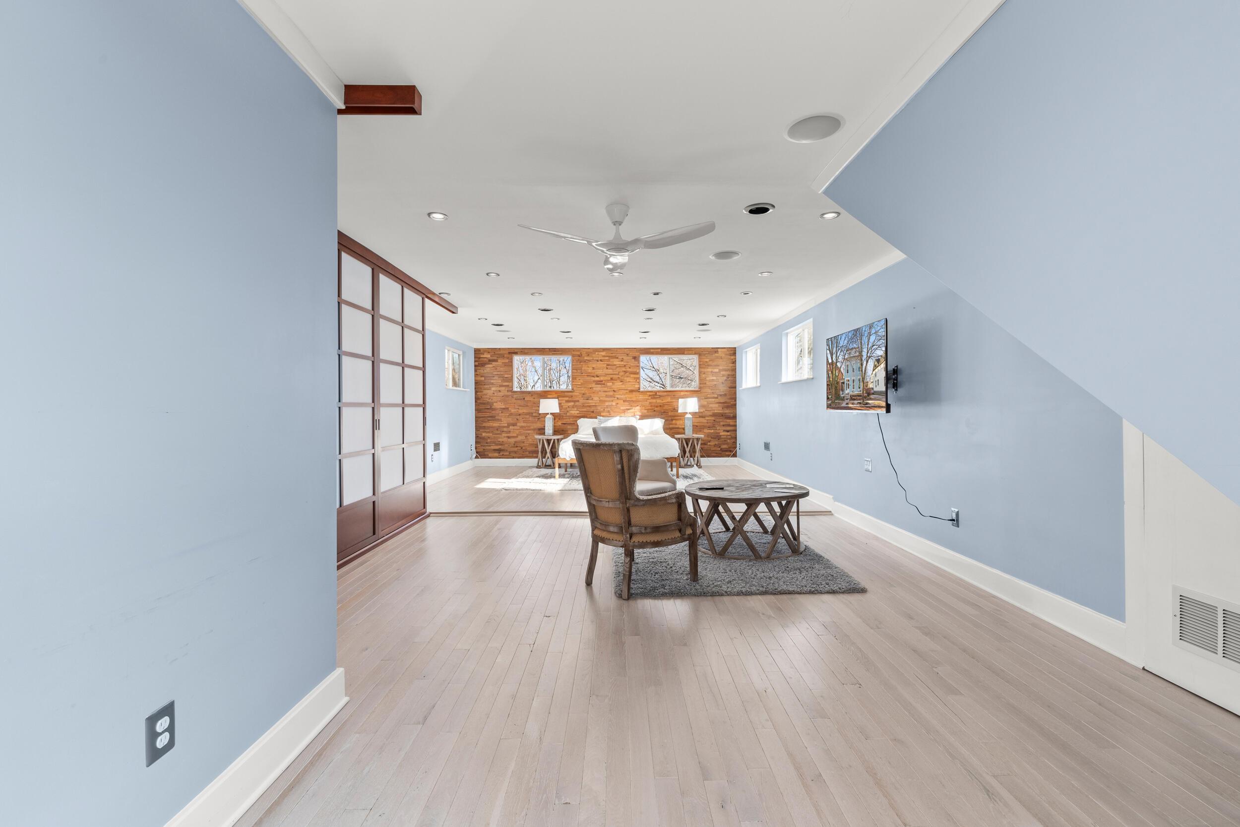 Columbus, Ohio, 43205, United States, 4 Bedrooms Bedrooms, ,4 BathroomsBathrooms,Residential,For Sale,2000888