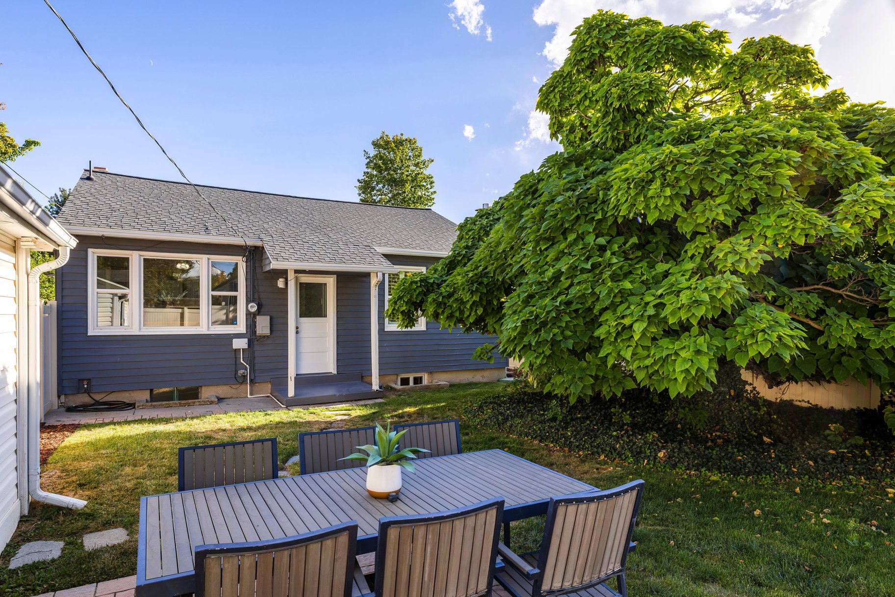  Classic Charm, Modern Updates in Coveted Wasatch Hollow - 物件實景